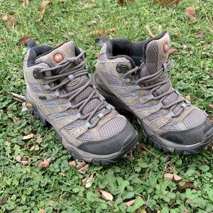 🖤 Merrill MOAB 🖤